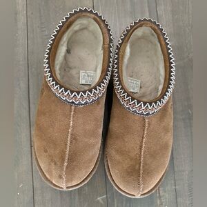 UGG Tasman Slipper